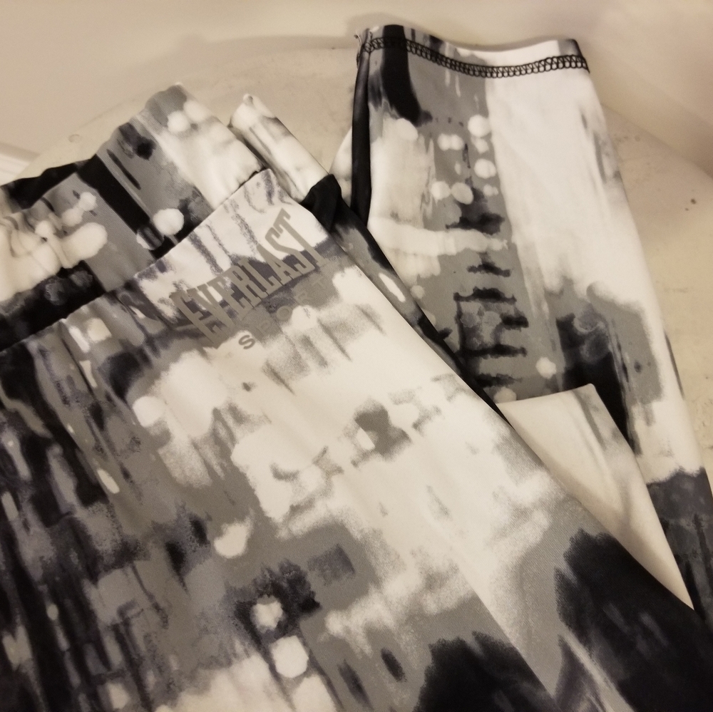 Grey, Black & Silver Everlast Yoga Pants
